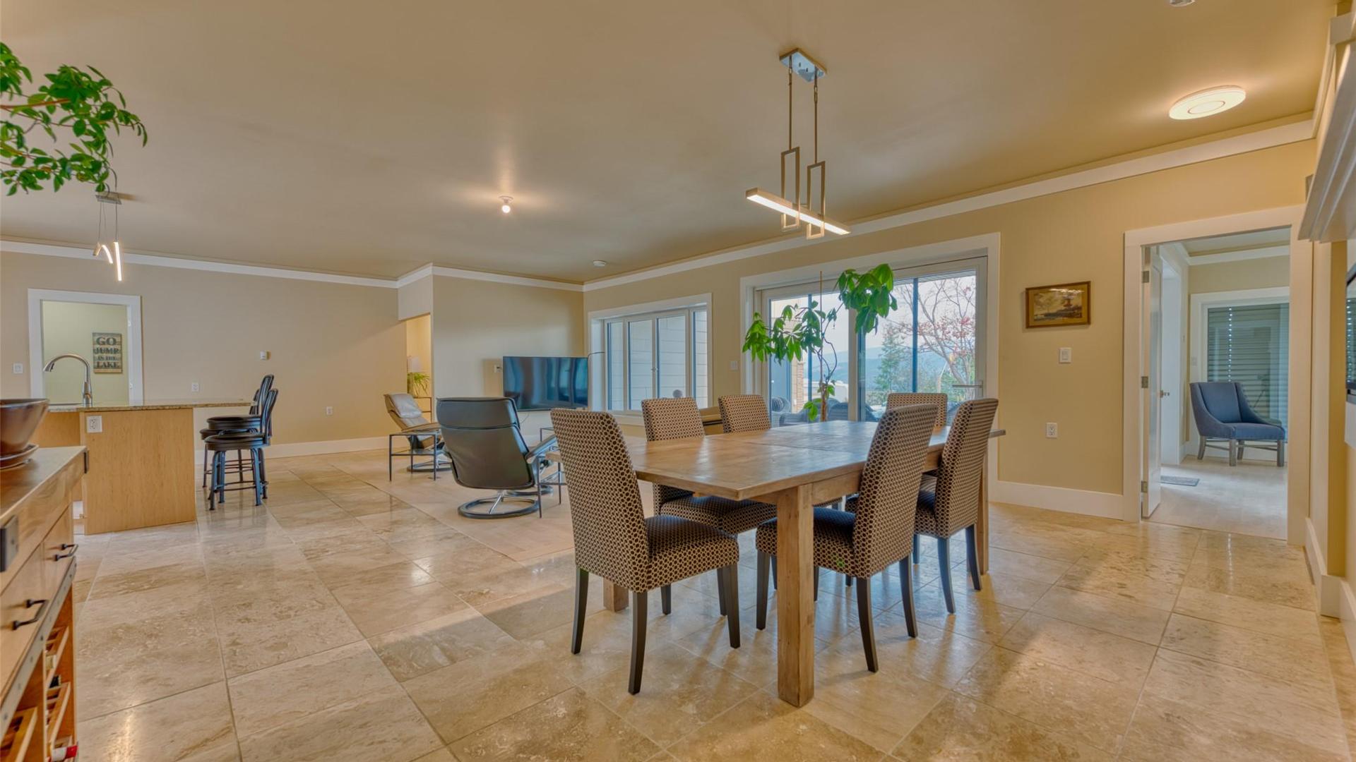 









514


Mountain

Drive,
Vernon,




BC
V1H 2B8

