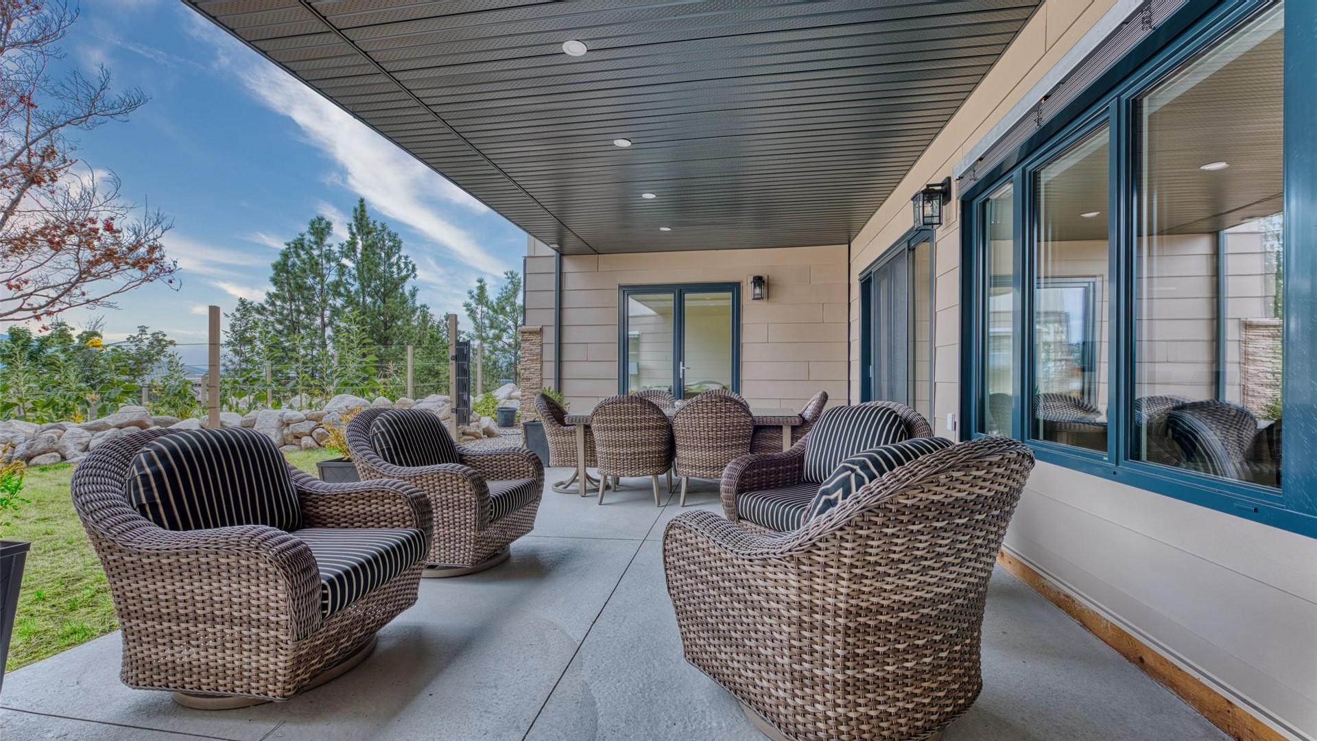 









514


Mountain

Drive,
Vernon,




BC
V1H 2B8

