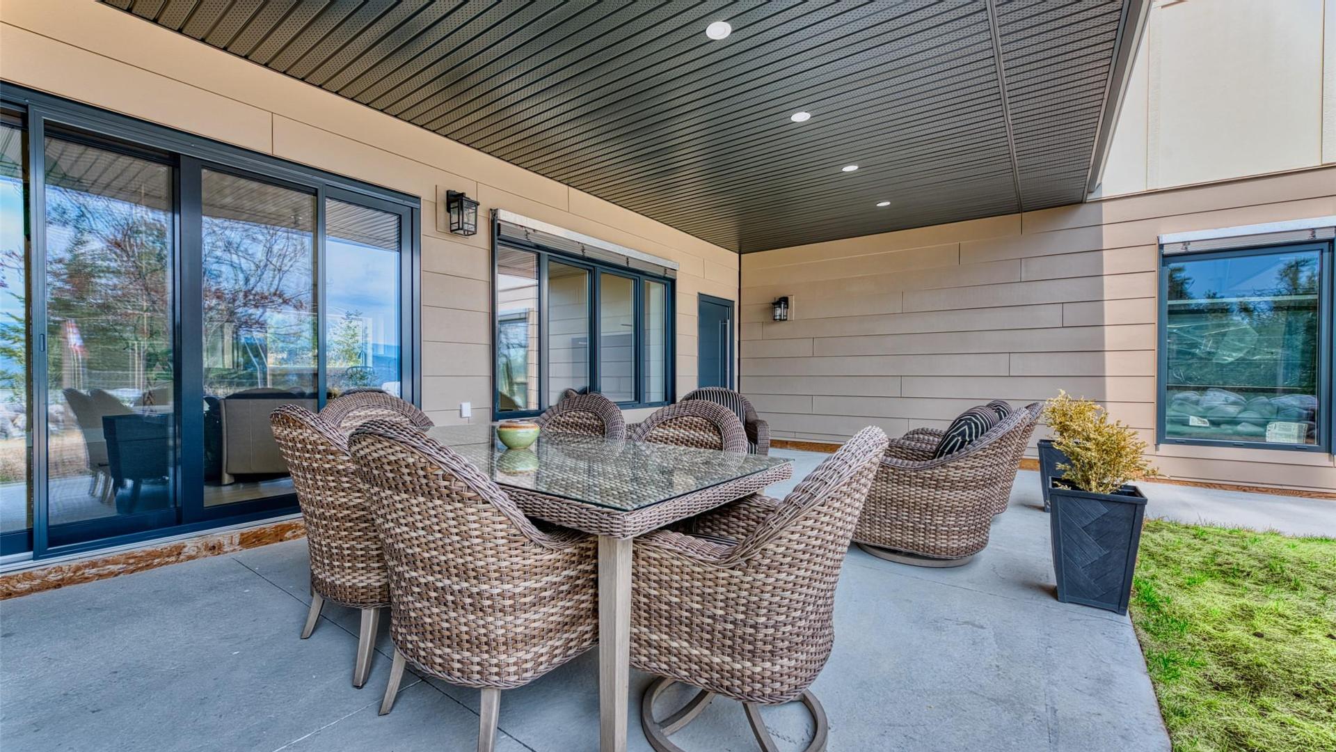 









514


Mountain

Drive,
Vernon,




BC
V1H 2B8

