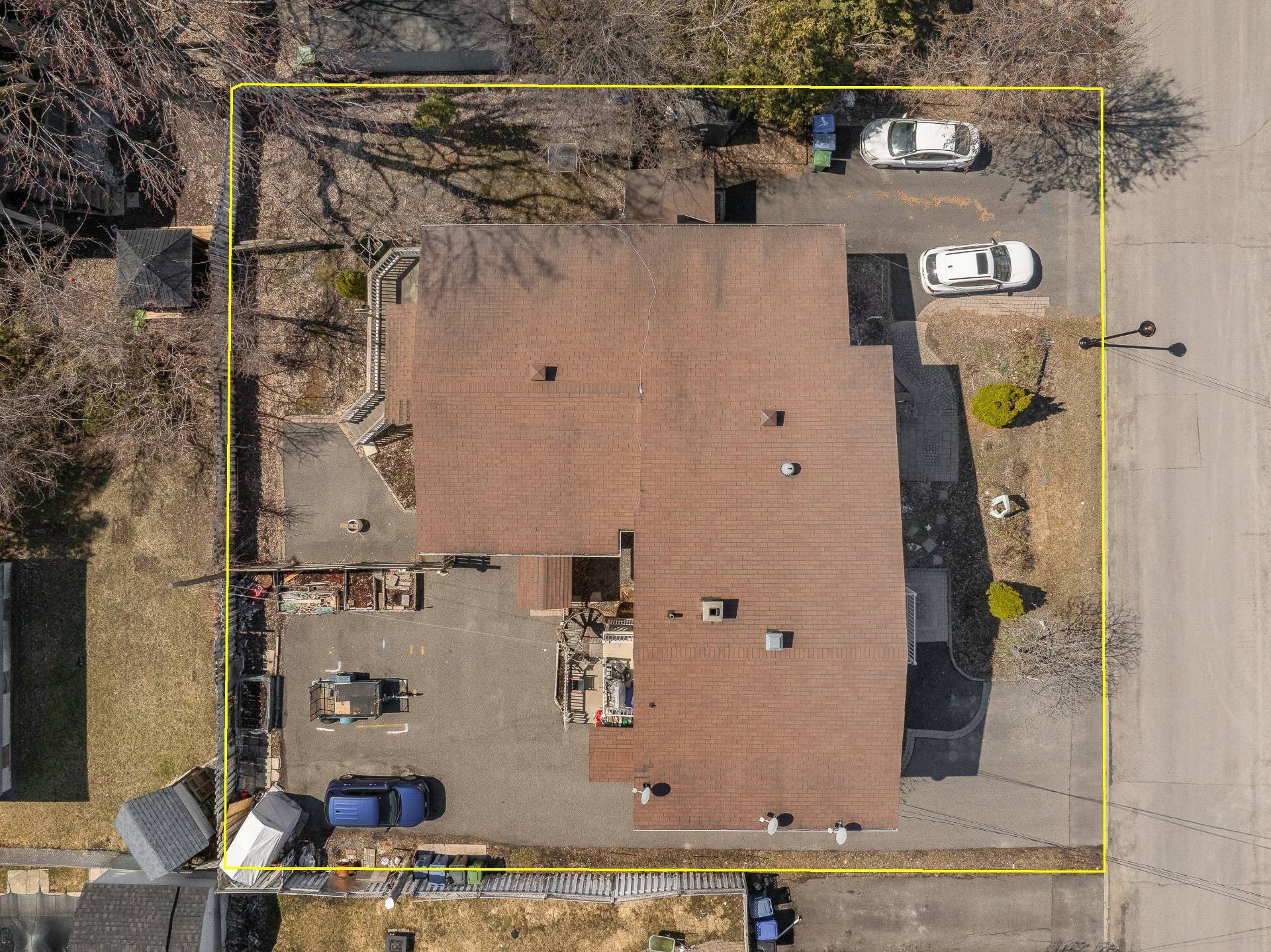 









640

 - 644B


Rue St-Joseph

,
Chambly,




QC
J3L1H8

