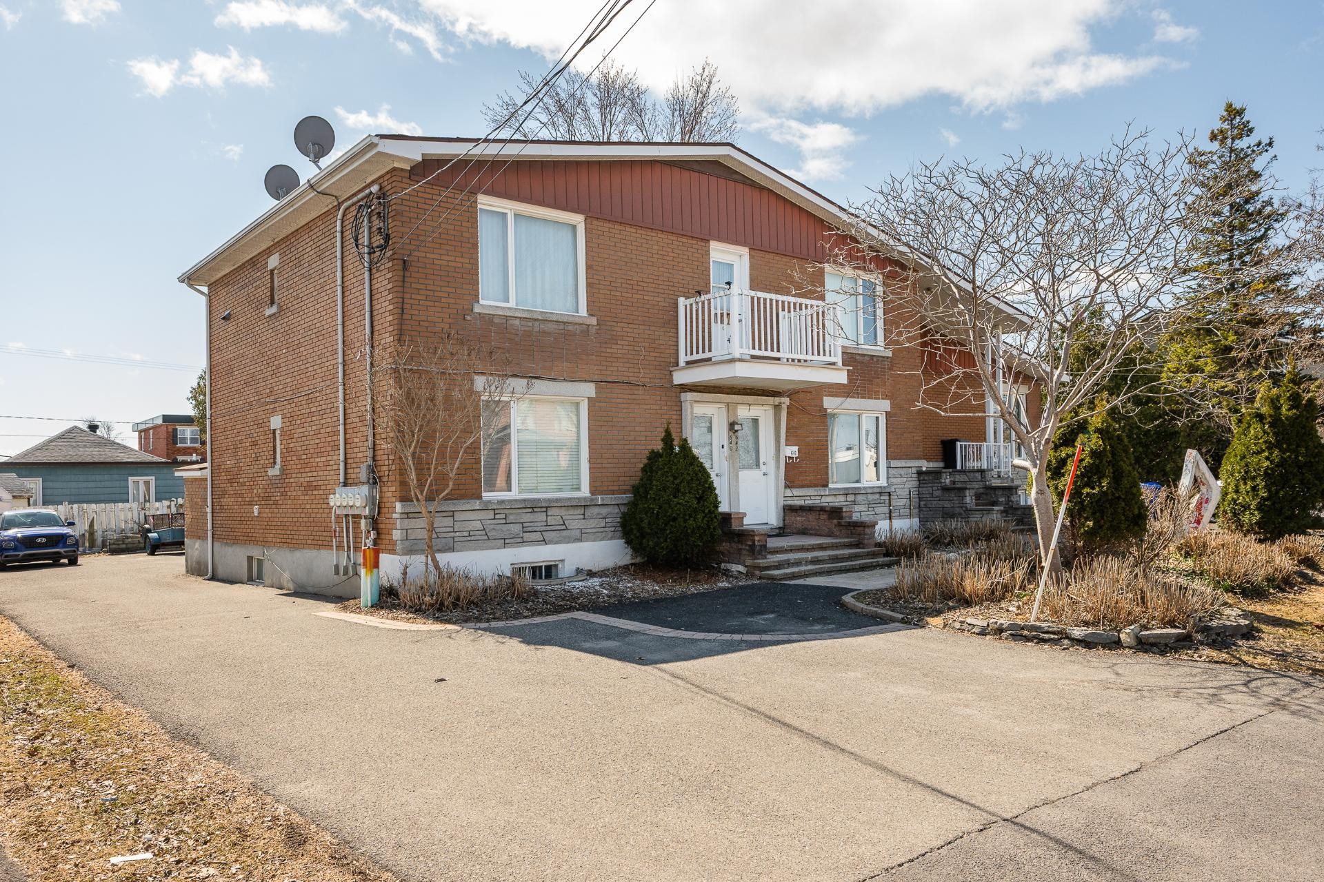 









640

 - 644B


Rue St-Joseph

,
Chambly,




QC
J3L1H8


