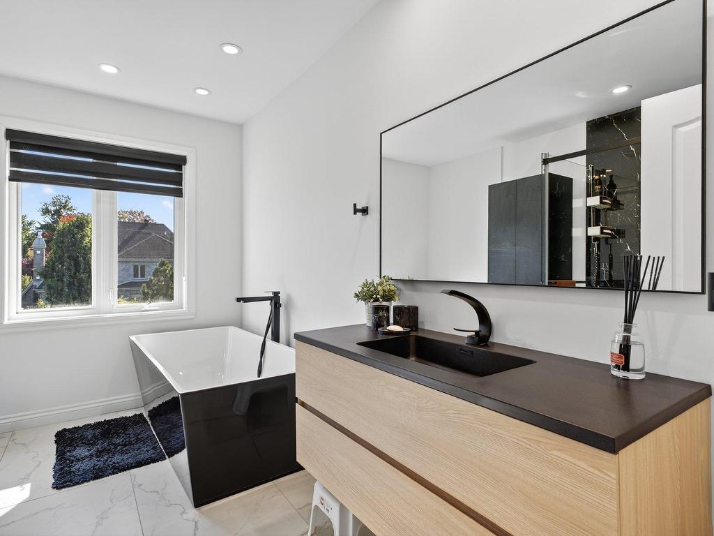 









52


Rue de Rochebonne

,
Blainville,




QC
J7B1W8

