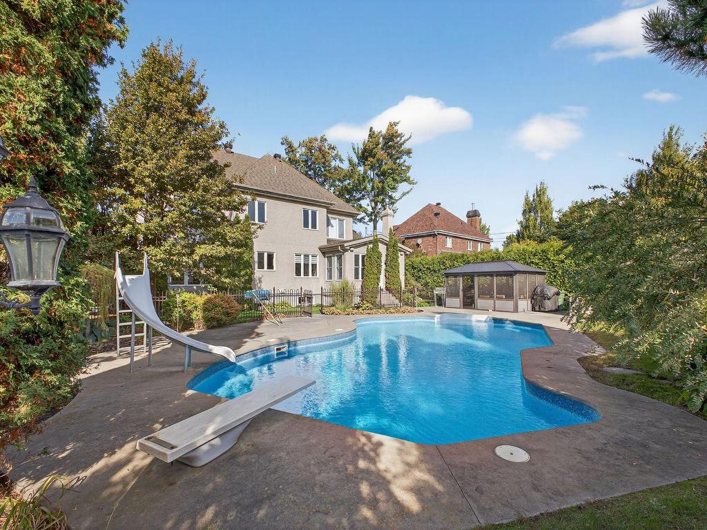 









52


Rue de Rochebonne

,
Blainville,




QC
J7B1W8

