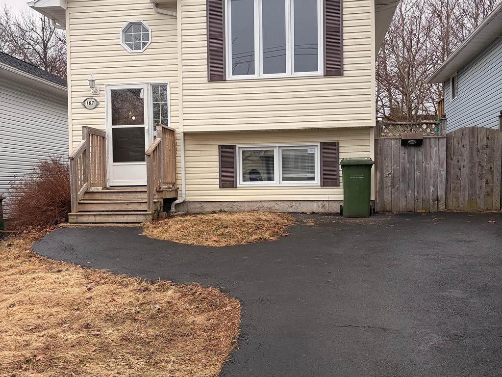 












102 Abrams Way

,
Spryfield,




NS
B3P 2S1


