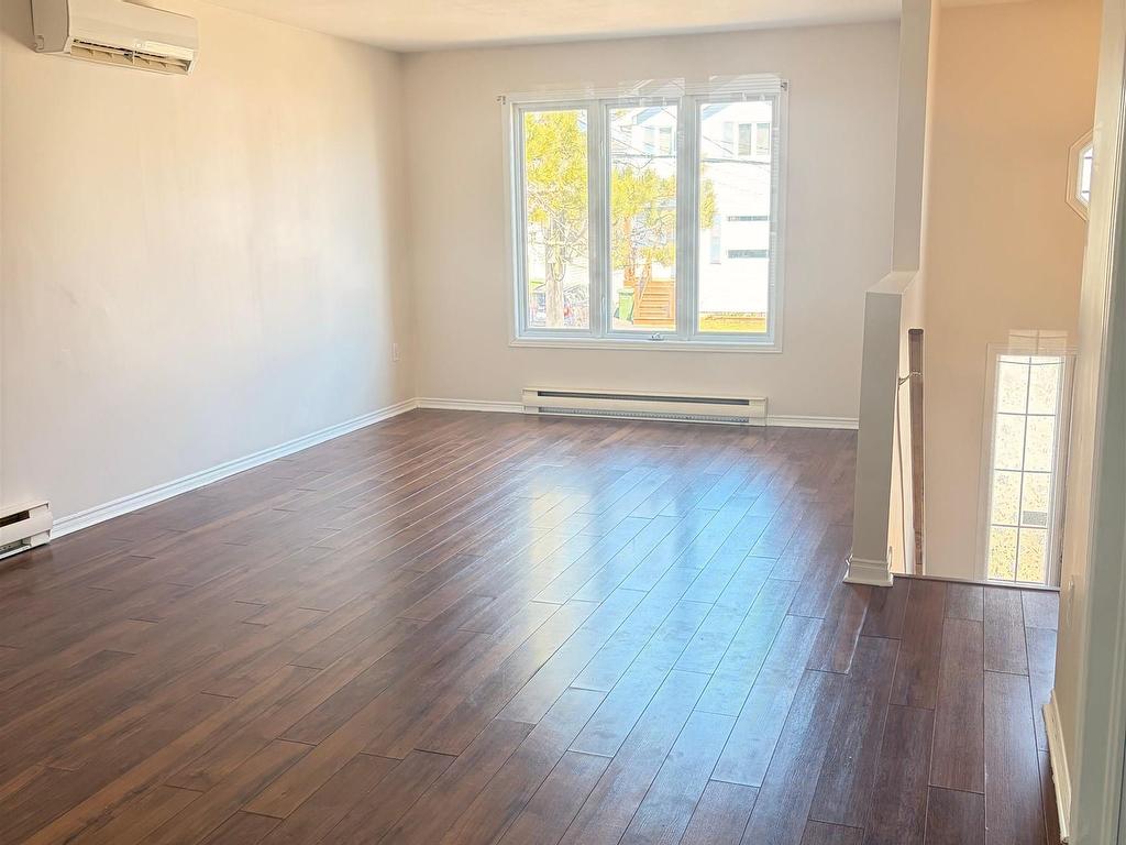 












102 Abrams Way

,
Spryfield,




NS
B3P 2S1

