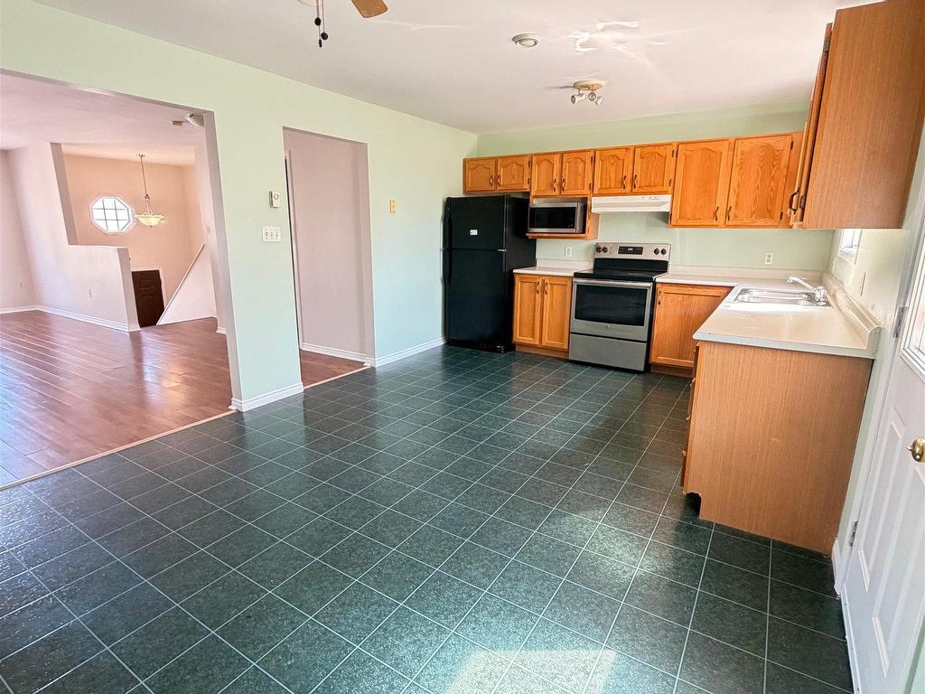 












102 Abrams Way

,
Spryfield,




NS
B3P 2S1

