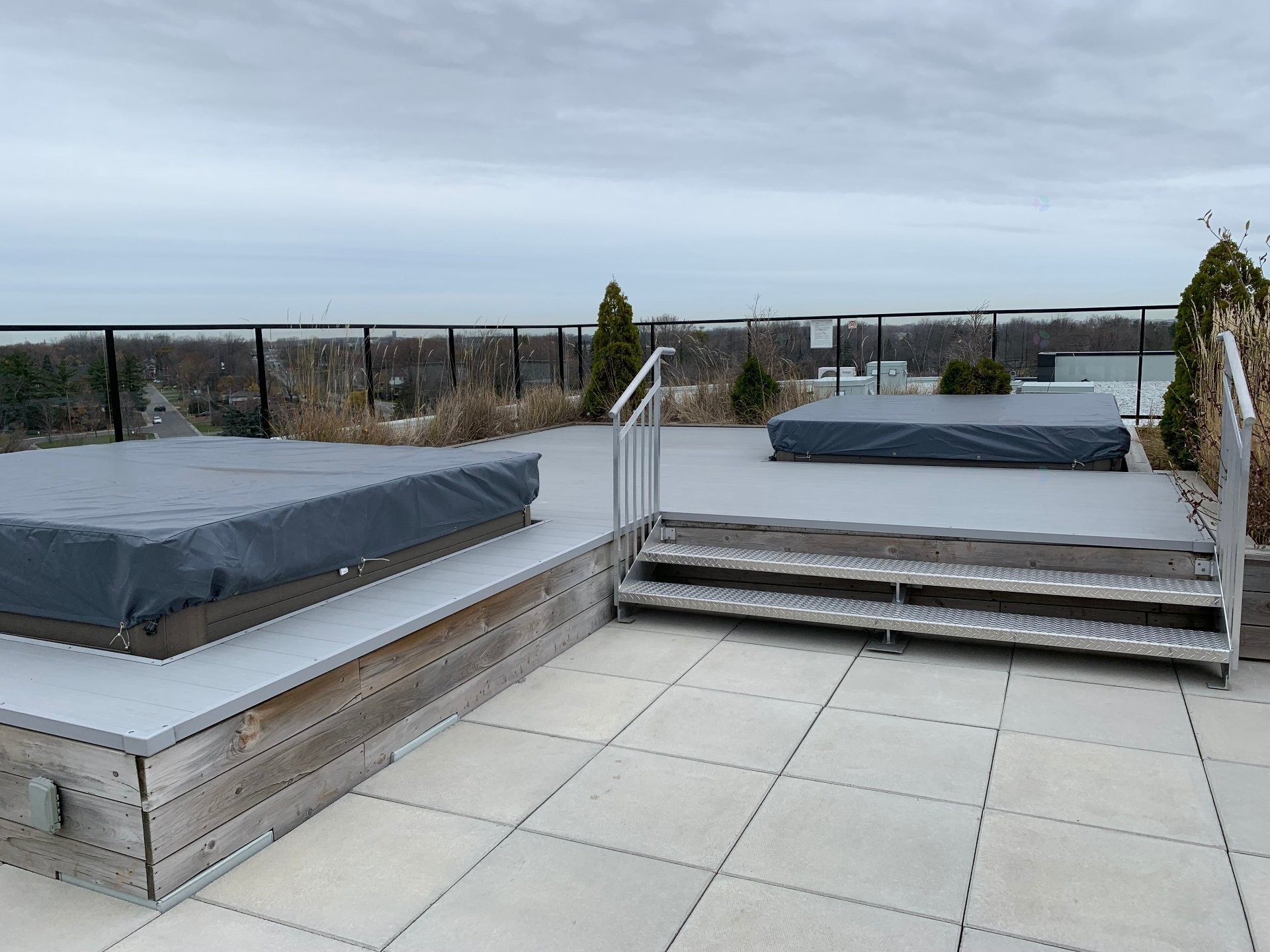 









4


Av. Donegani

, 105,
Pointe-Claire,




QC
H9R0C8

