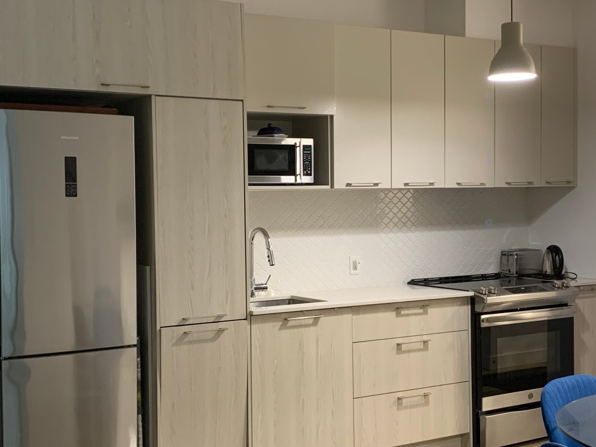 









4


Av. Donegani

, 105,
Pointe-Claire,




QC
H9R0C8


