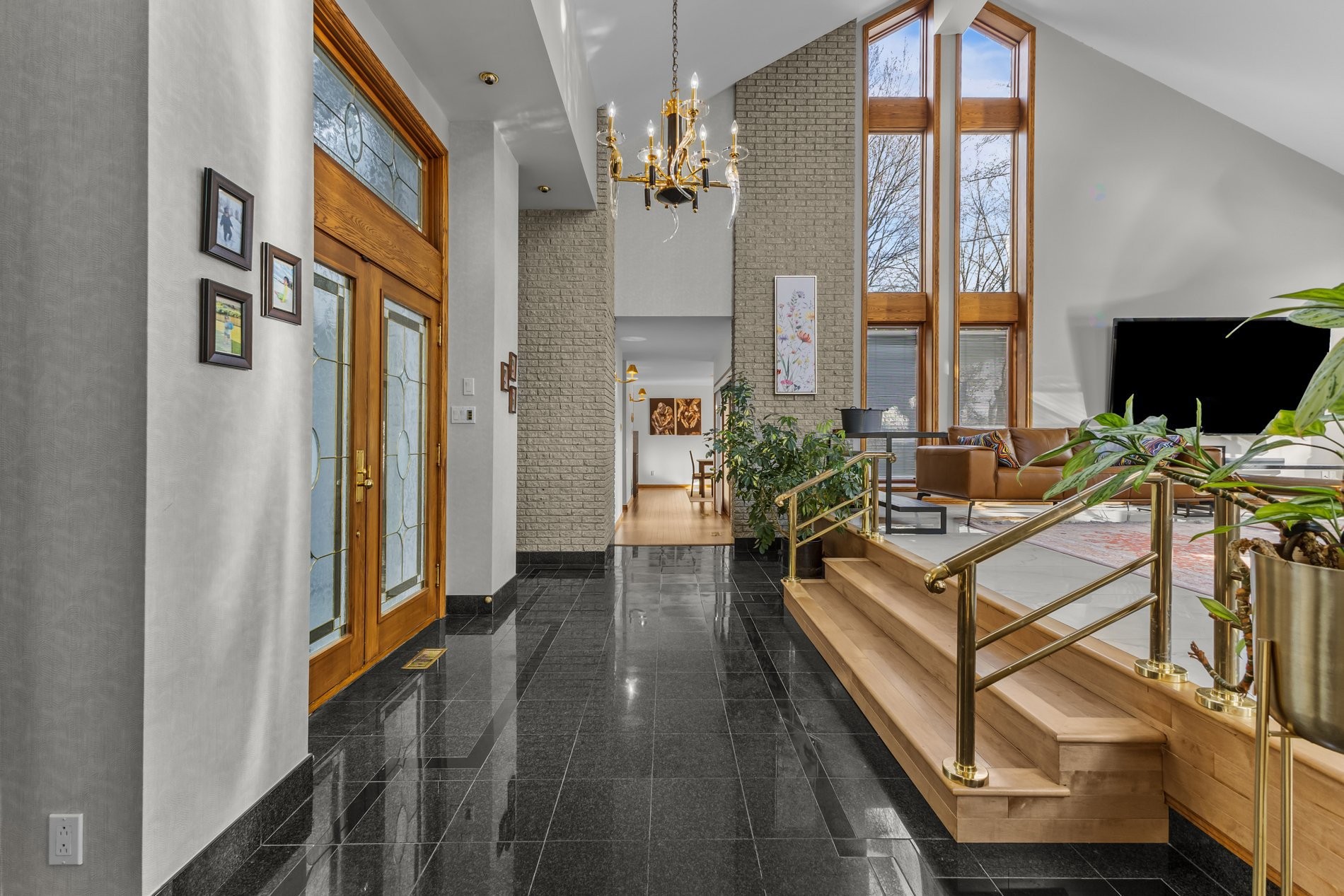 









720


Rue Léonard-De Vinci

,
Laval (Sainte-Dorothée),




QC
H7X3G9

