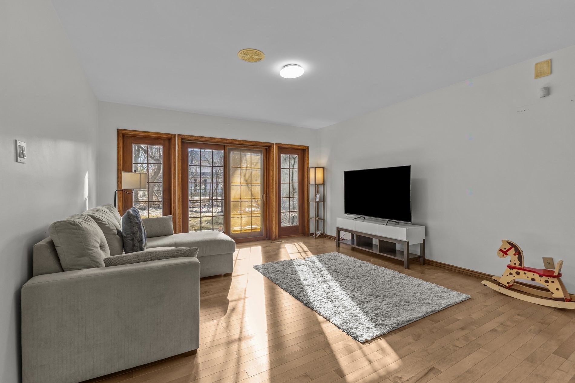 









720


Rue Léonard-De Vinci

,
Laval (Sainte-Dorothée),




QC
H7X3G9

