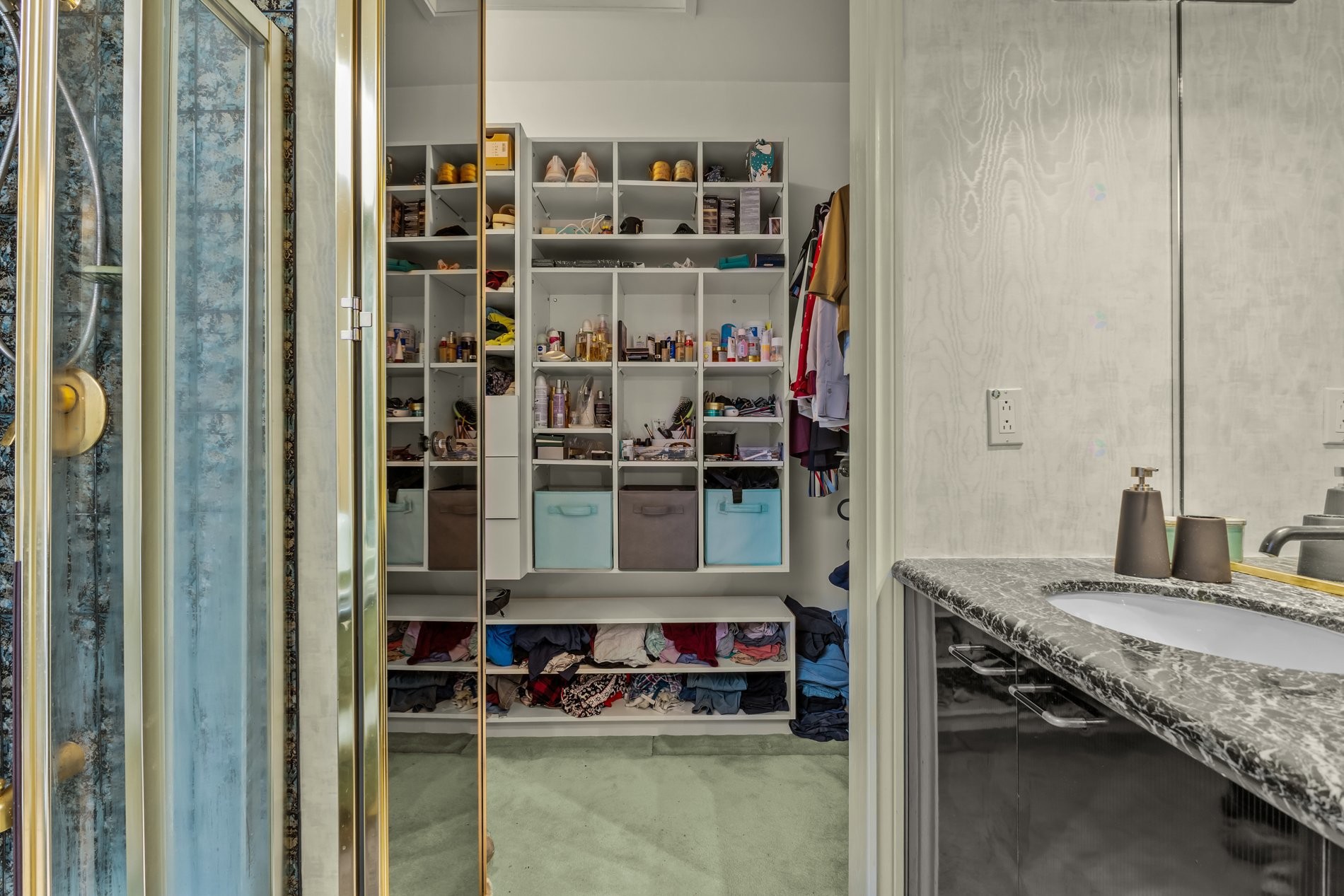 









720


Rue Léonard-De Vinci

,
Laval (Sainte-Dorothée),




QC
H7X3G9

