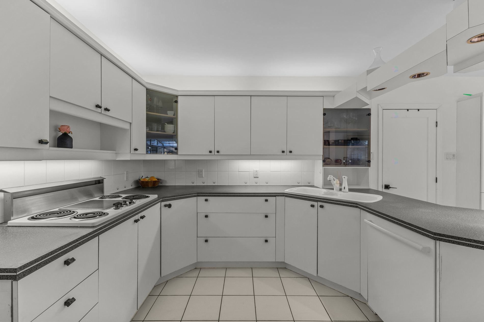 









720


Rue Léonard-De Vinci

,
Laval (Sainte-Dorothée),




QC
H7X3G9

