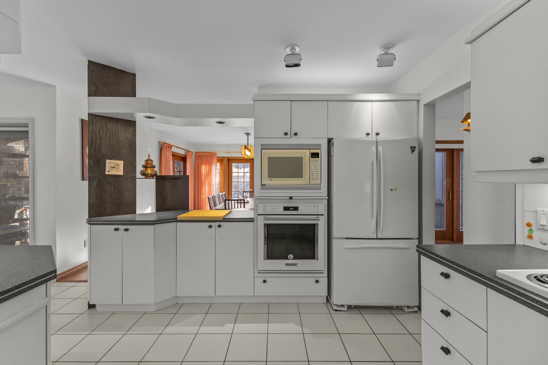 









720


Rue Léonard-De Vinci

,
Laval (Sainte-Dorothée),




QC
H7X3G9

