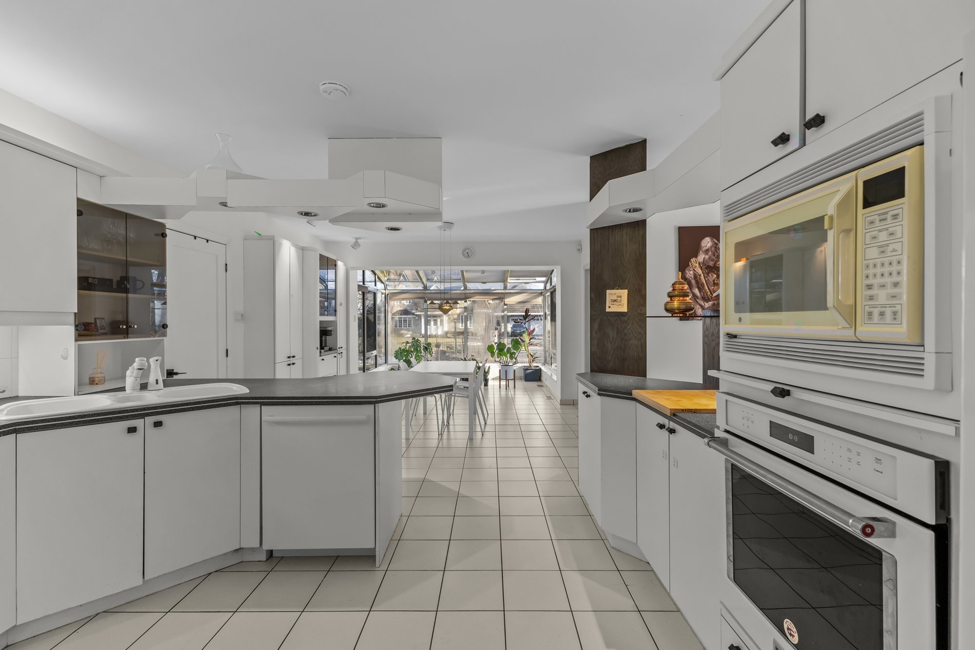 









720


Rue Léonard-De Vinci

,
Laval (Sainte-Dorothée),




QC
H7X3G9

