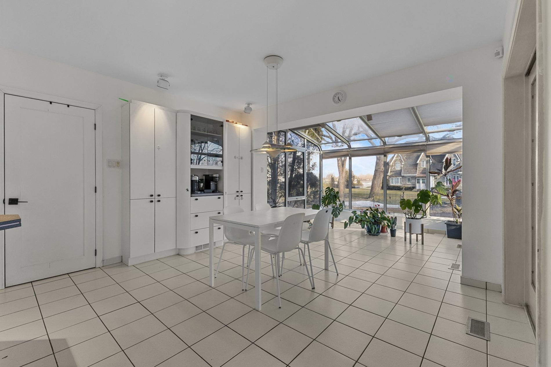 









720


Rue Léonard-De Vinci

,
Laval (Sainte-Dorothée),




QC
H7X3G9

