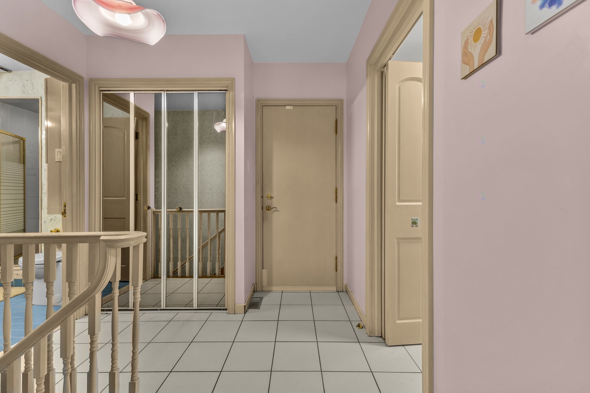 









720


Rue Léonard-De Vinci

,
Laval (Sainte-Dorothée),




QC
H7X3G9

