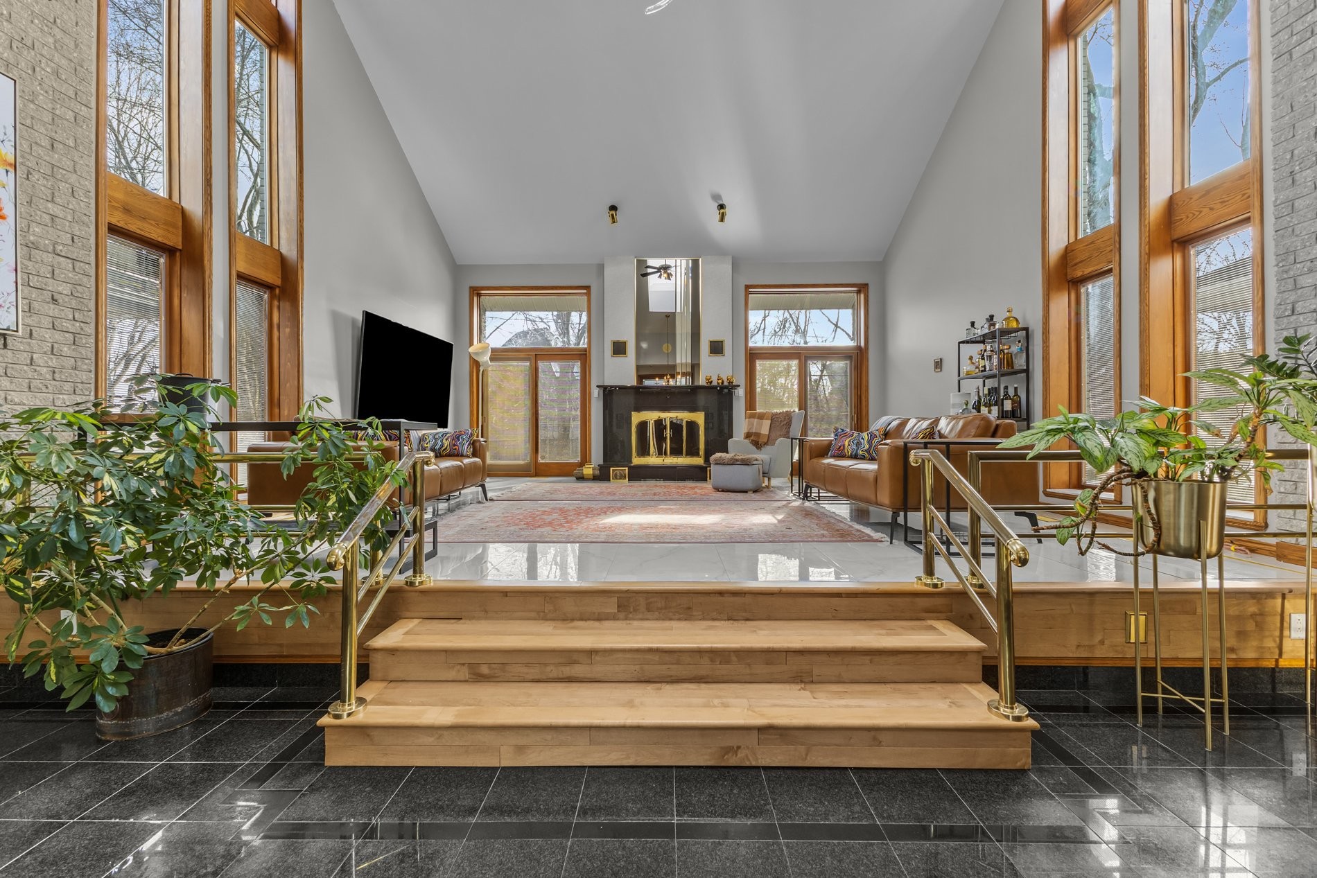 









720


Rue Léonard-De Vinci

,
Laval (Sainte-Dorothée),




QC
H7X3G9

