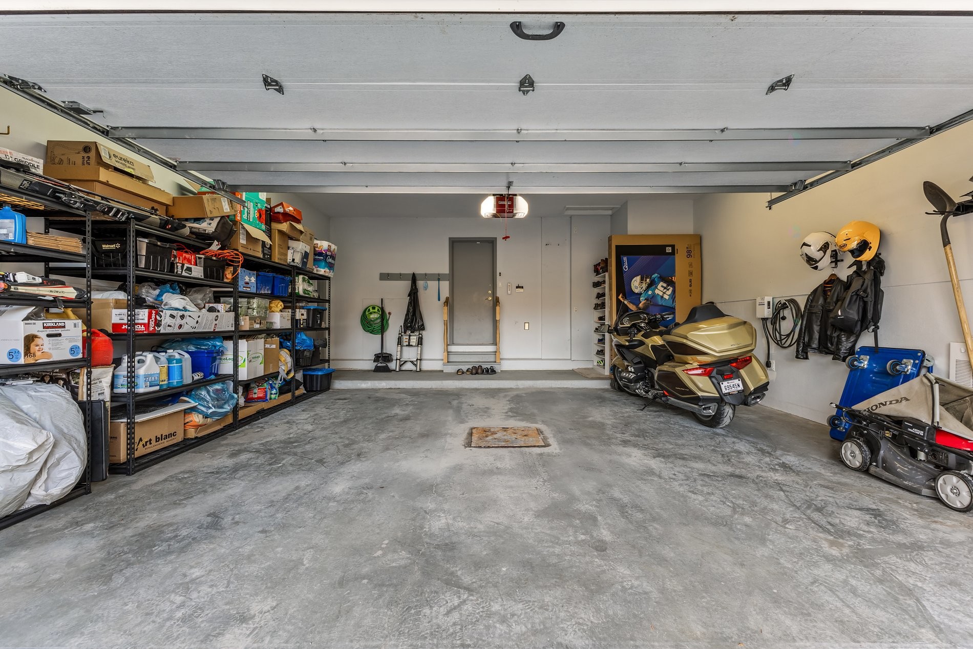 









720


Rue Léonard-De Vinci

,
Laval (Sainte-Dorothée),




QC
H7X3G9

