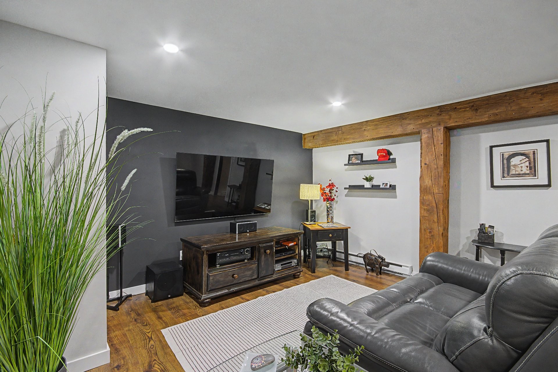 









65


Rue Staveley

,
Saint-Bruno-de-Montarville,




QC
J3V1M5

