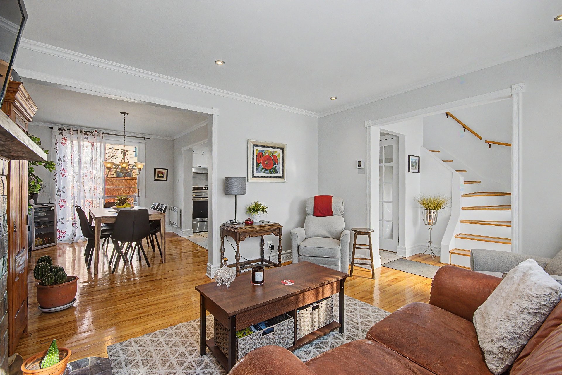 









65


Rue Staveley

,
Saint-Bruno-de-Montarville,




QC
J3V1M5

