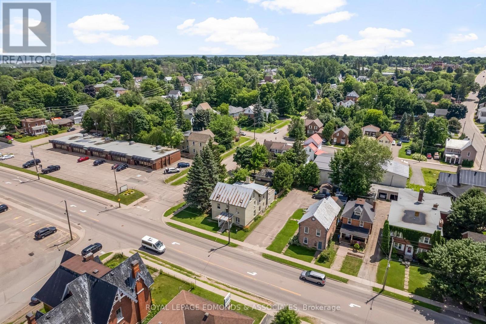 












394 PEMBROKE STREET E

,
Pembroke,




Ontario
K8A3K6

