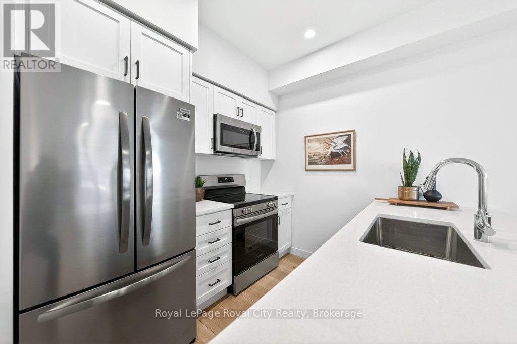 












162 - 824 WOOLWICH STREET

,
Guelph (Riverside Park),




Ontario
N1H1G8

