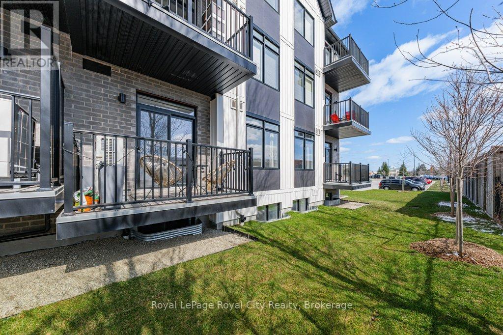 












162 - 824 WOOLWICH STREET

,
Guelph (Riverside Park),




Ontario
N1H1G8

