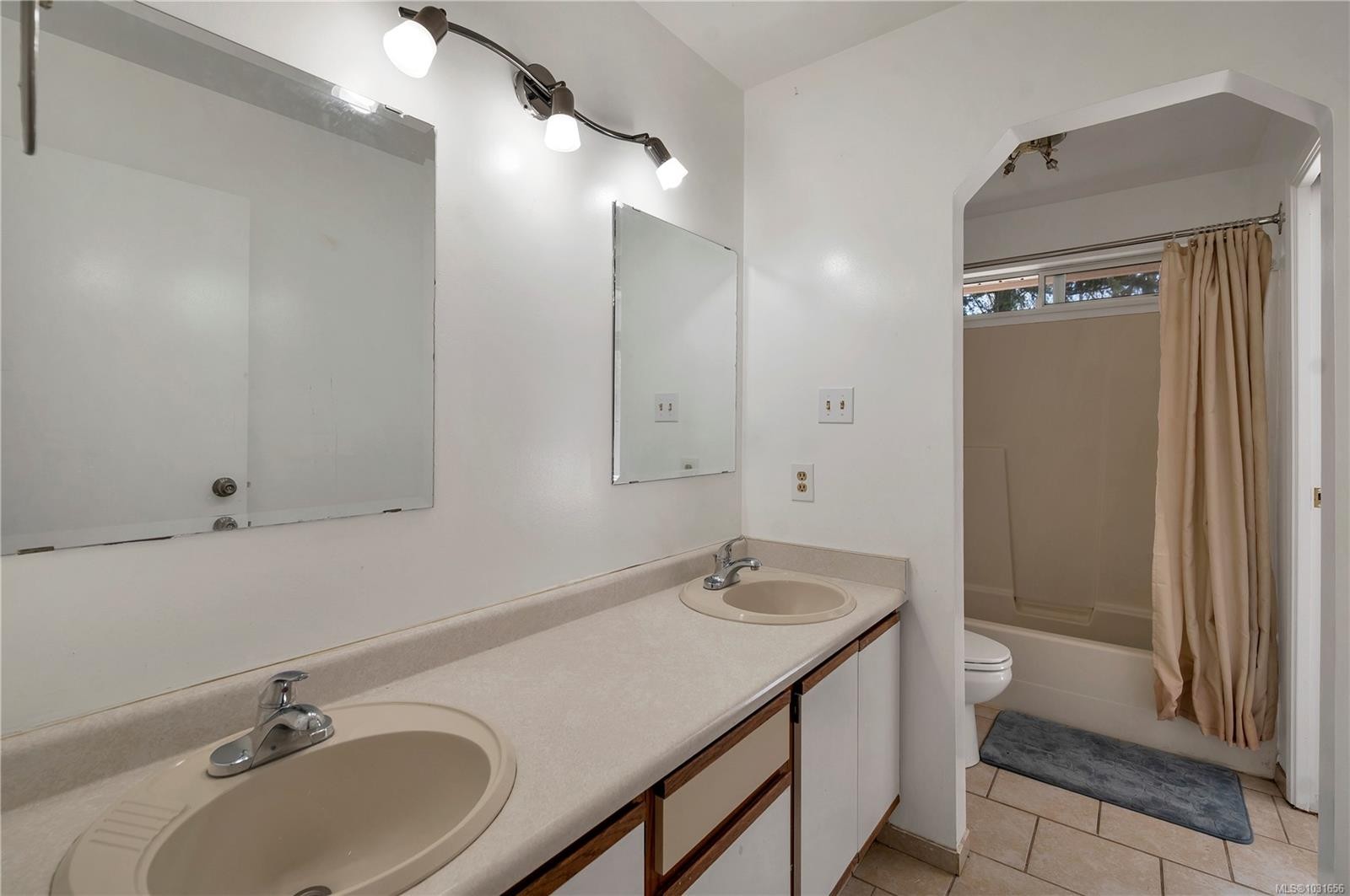 









404


Donner

Dr,
Gold River,




BC
V0P 1G0

