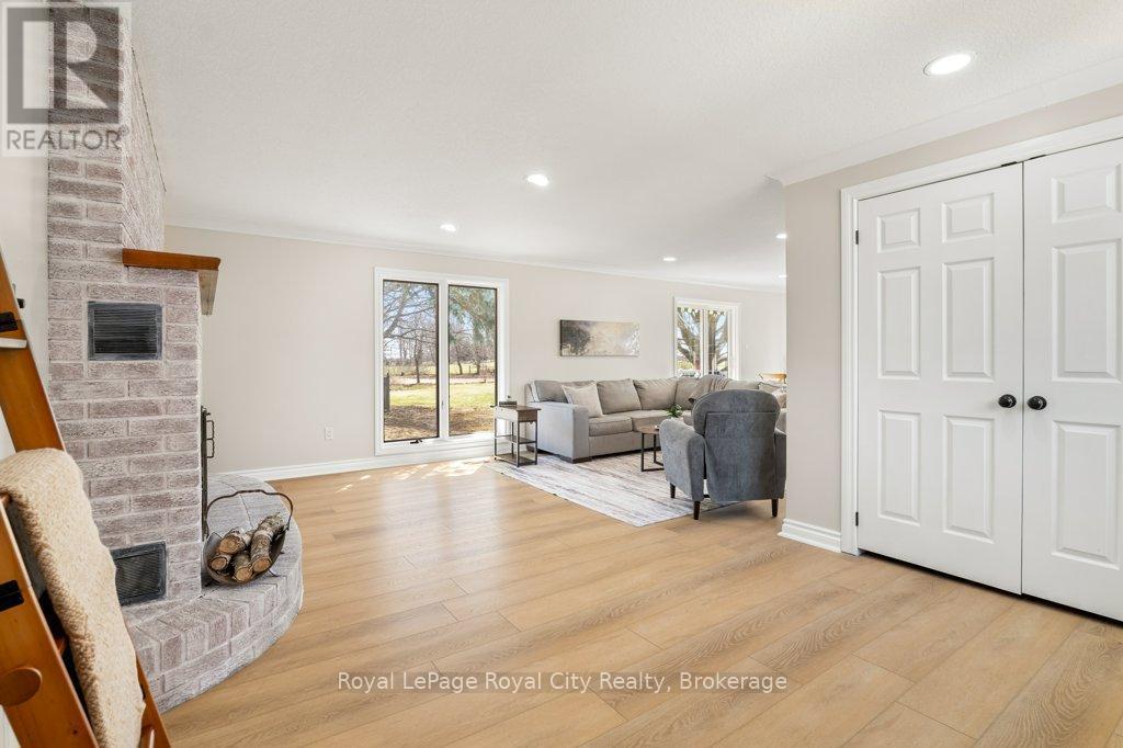 












8397 WELLINGTON 22 ROAD

,
Guelph/Eramosa (Rockwood),




Ontario
N0B2K0

