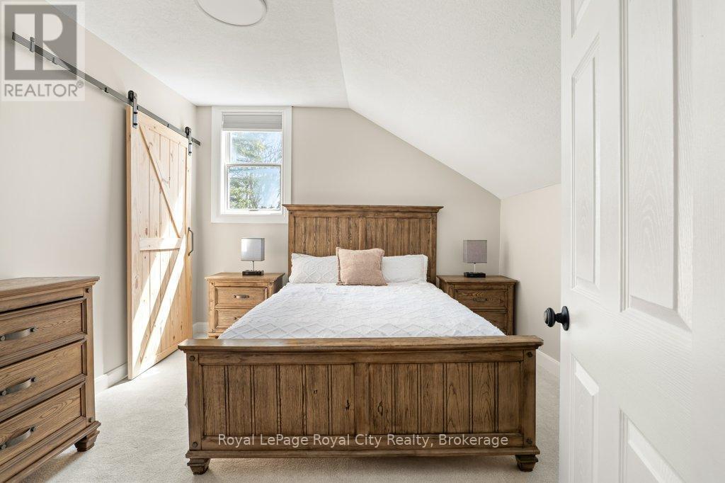 












8397 WELLINGTON 22 ROAD

,
Guelph/Eramosa (Rockwood),




Ontario
N0B2K0

