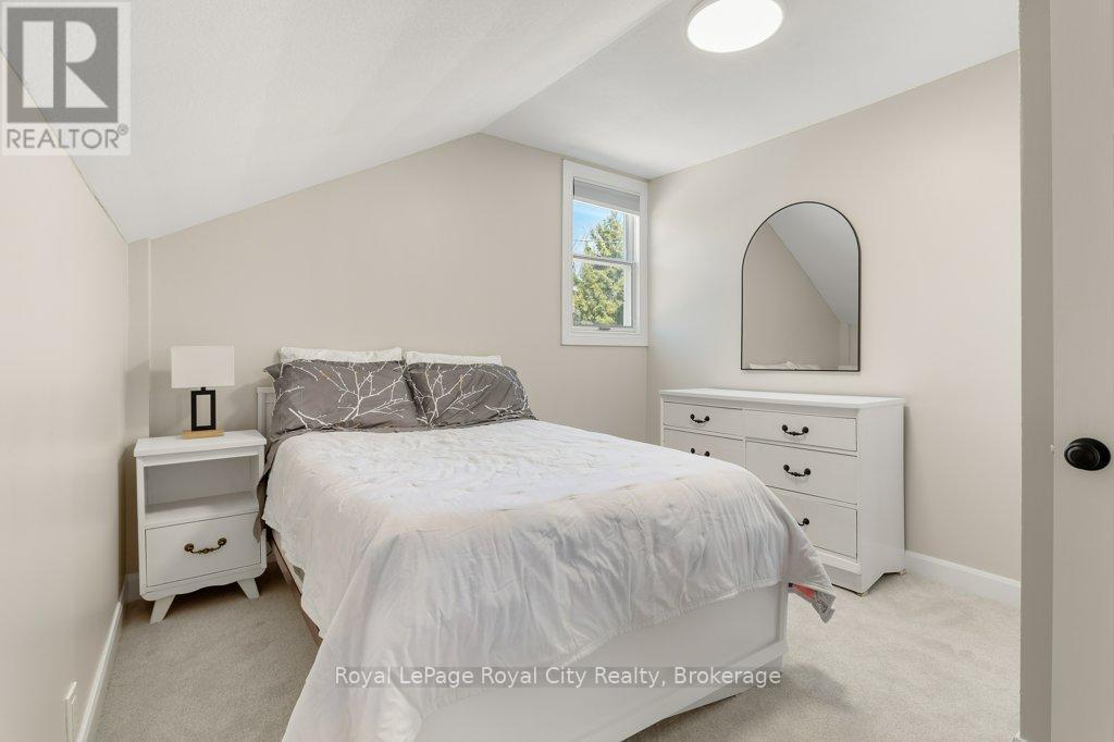 












8397 WELLINGTON 22 ROAD

,
Guelph/Eramosa (Rockwood),




Ontario
N0B2K0

