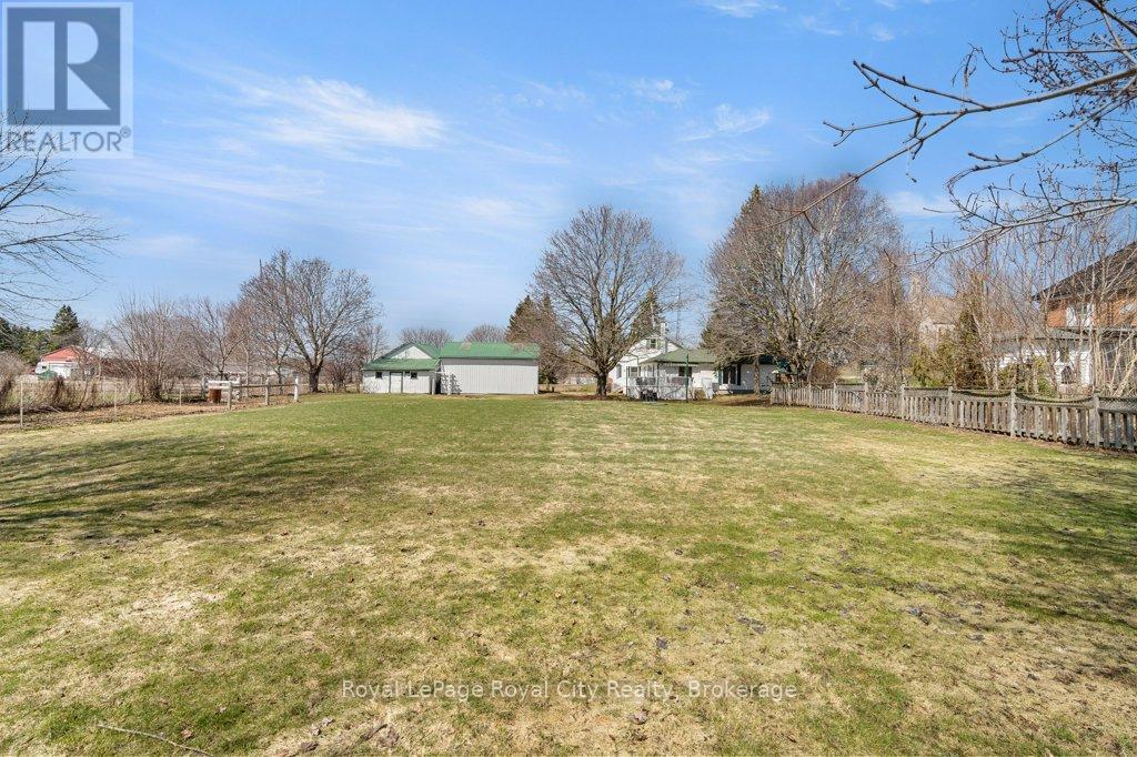 












8397 WELLINGTON 22 ROAD

,
Guelph/Eramosa (Rockwood),




Ontario
N0B2K0

