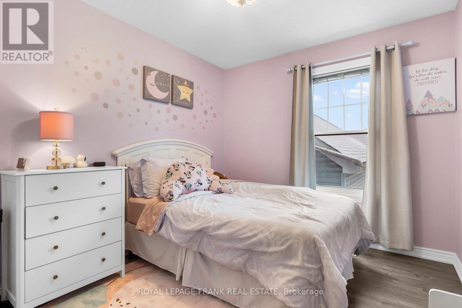 












E12 - 1665 NASH ROAD

,
Clarington (Courtice),




Ontario
L1E1S8

