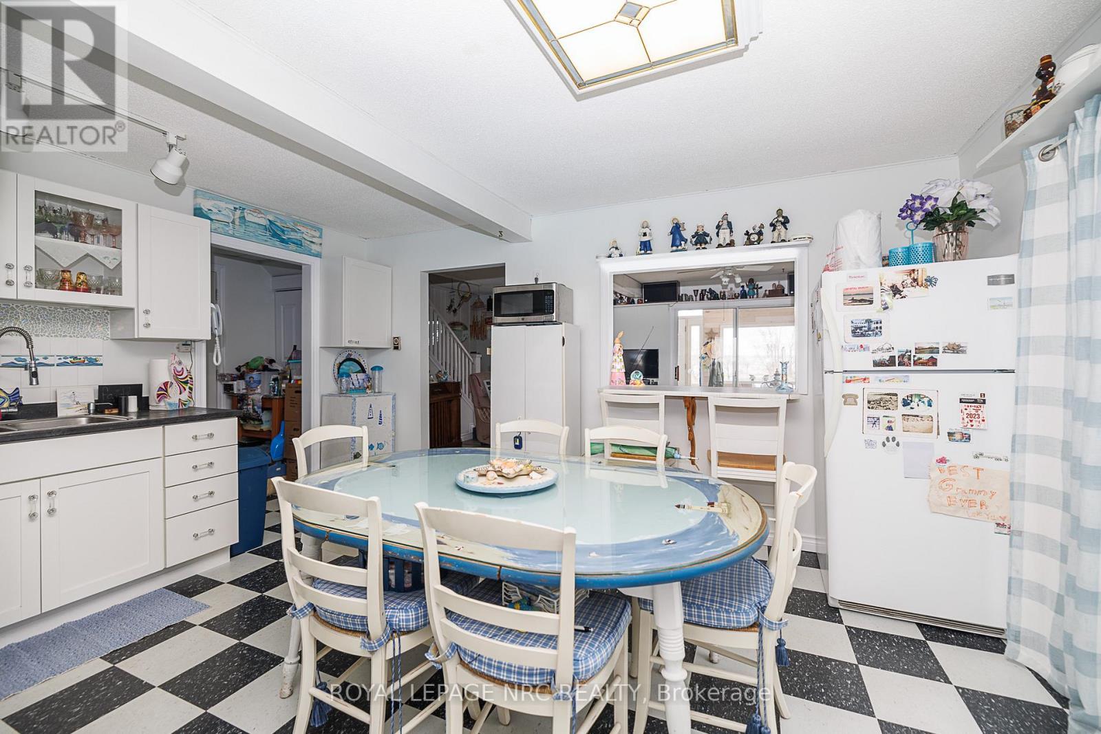 












3840 TERRACE LANE

,
Fort Erie (Crystal Beach),




Ontario
L0S1B0

