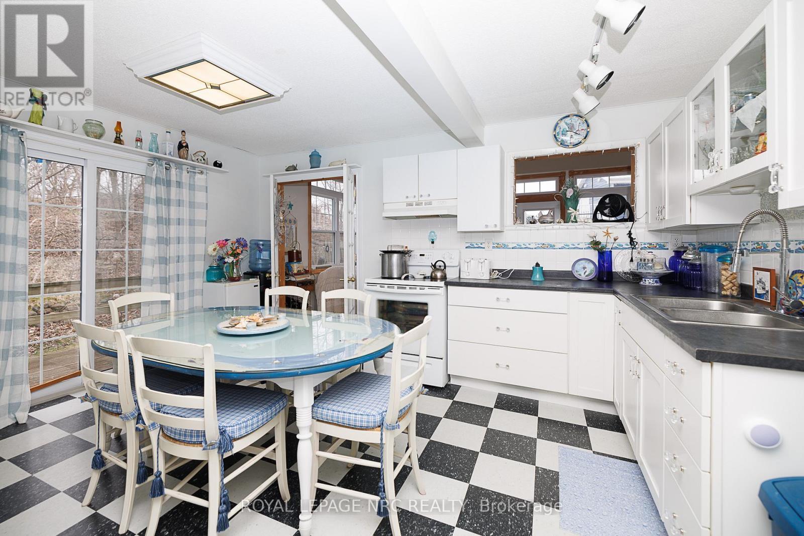 












3840 TERRACE LANE

,
Fort Erie (Crystal Beach),




Ontario
L0S1B0

