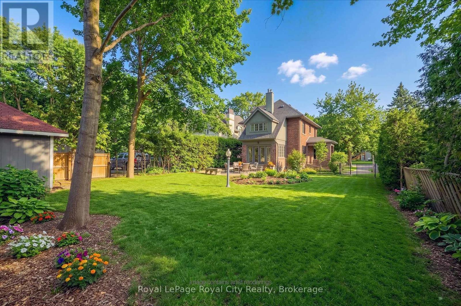 












87 UNIVERSITY AVENUE W

,
Guelph (Dovercliffe Park/Old University),




Ontario
N1G1P1

