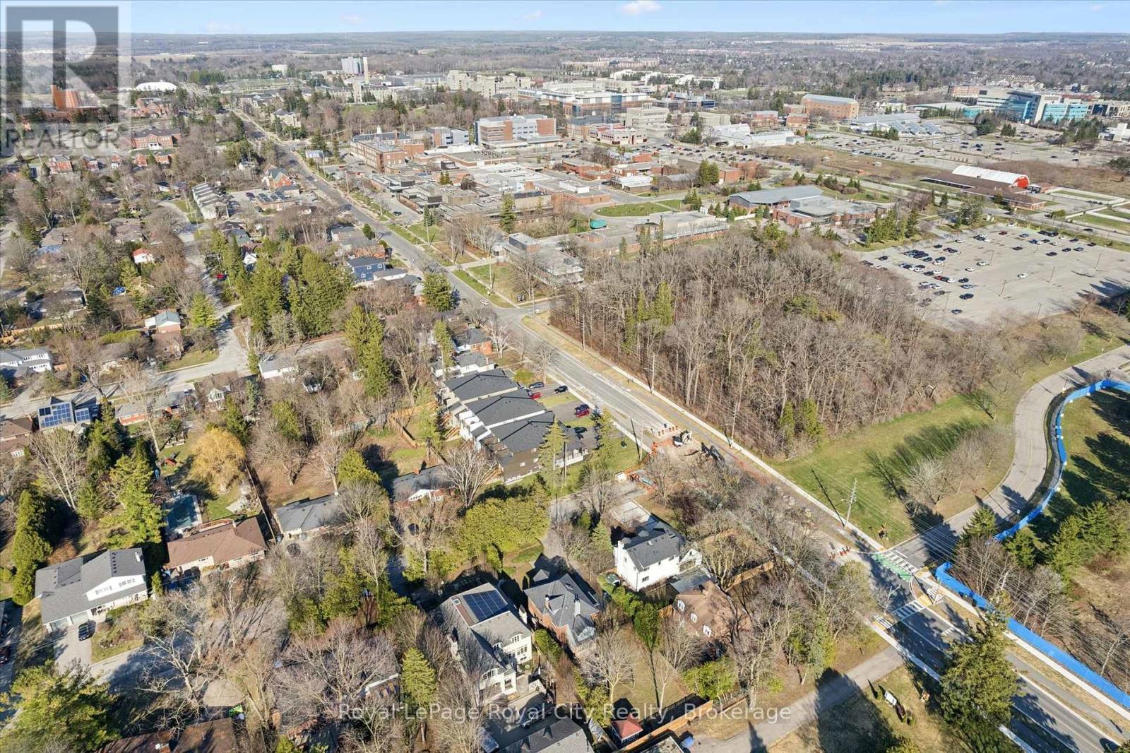 












87 UNIVERSITY AVENUE W

,
Guelph (Dovercliffe Park/Old University),




Ontario
N1G1P1

