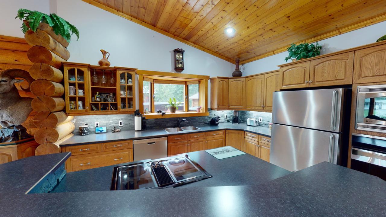 









6006


WOLF CREEK

Road,
Wasa,




BC
V0B 2K0

