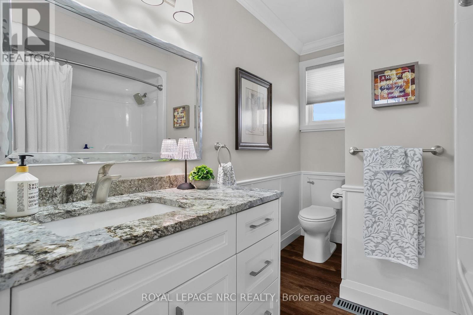












787 GRANDVIEW ROAD

,
Fort Erie (Crescent Park),




Ontario
L2A4V6

