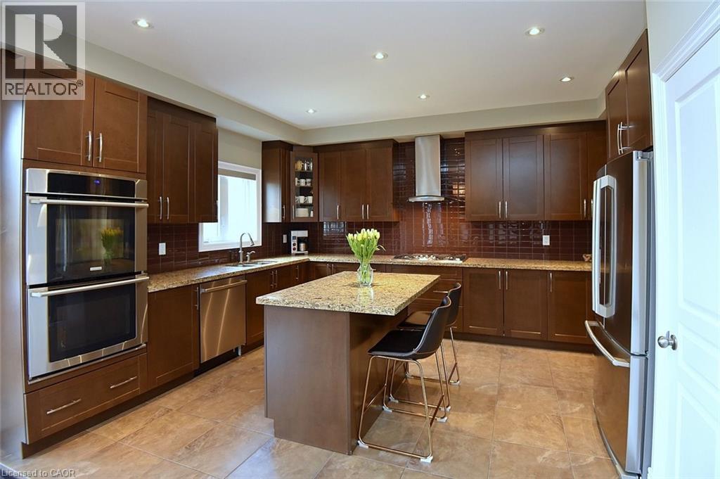 












483 VALRIDGE Drive

,
Ancaster,




Ontario
L9G0B2

