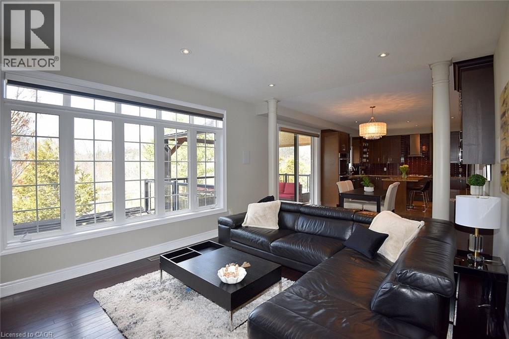 












483 VALRIDGE Drive

,
Ancaster,




Ontario
L9G0B2

