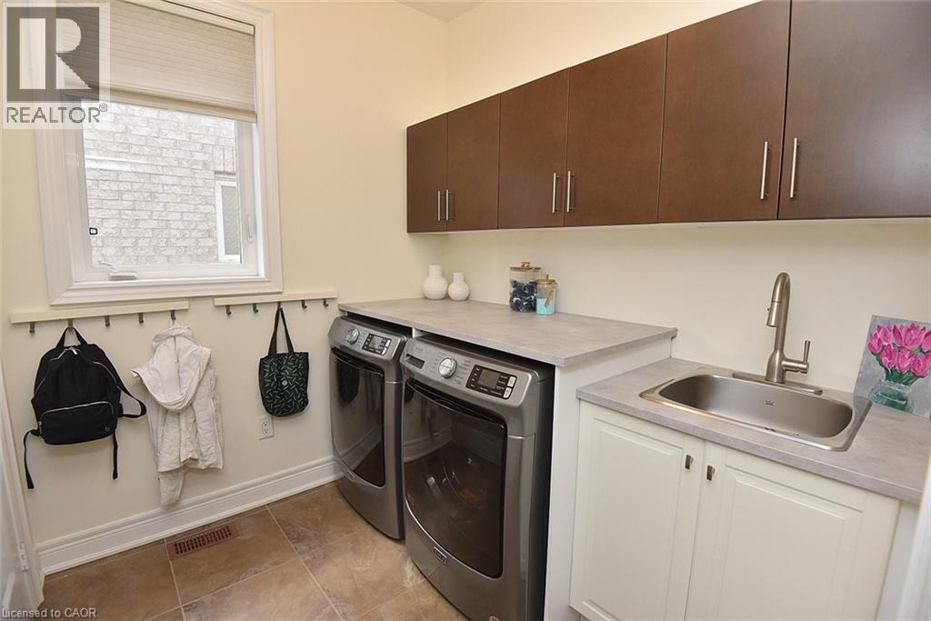 












483 VALRIDGE Drive

,
Ancaster,




Ontario
L9G0B2

