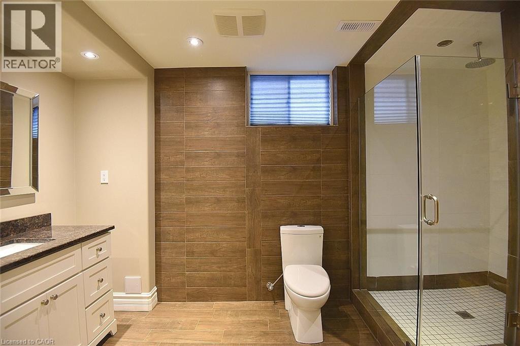 












483 VALRIDGE Drive

,
Ancaster,




Ontario
L9G0B2

