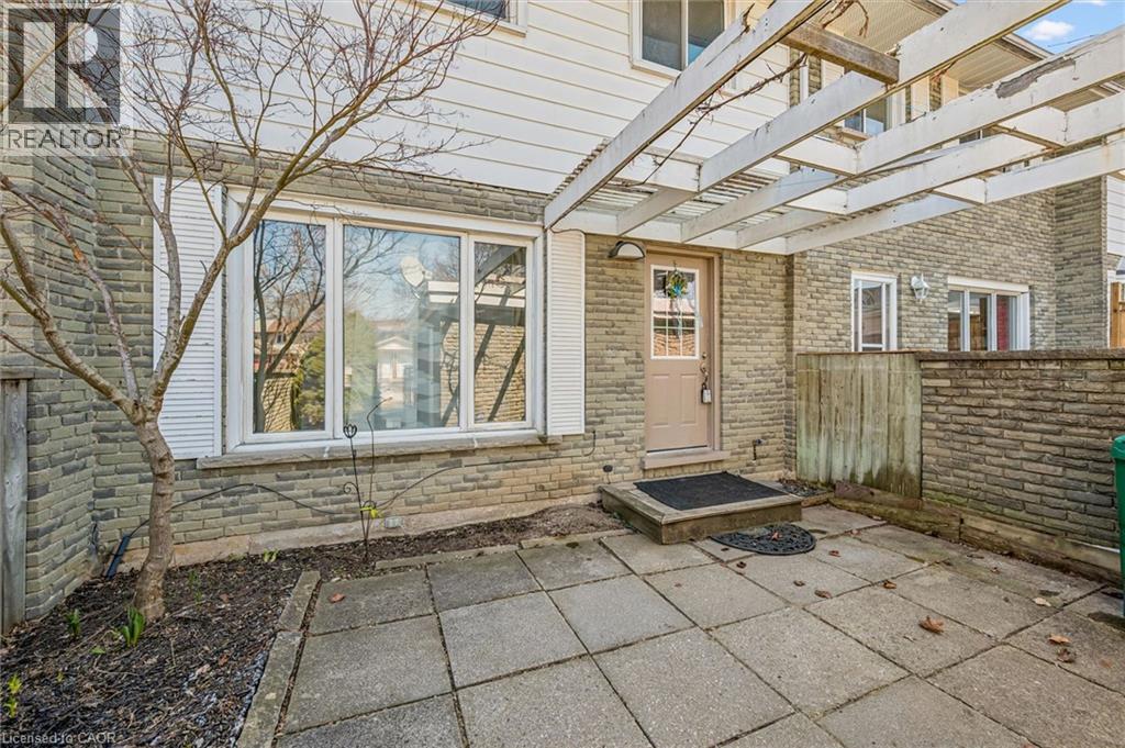 












55 RALGREEN Crescent

,
Kitchener,




Ontario
N2M1V1


