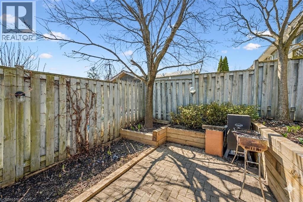 












55 RALGREEN Crescent

,
Kitchener,




Ontario
N2M1V1

