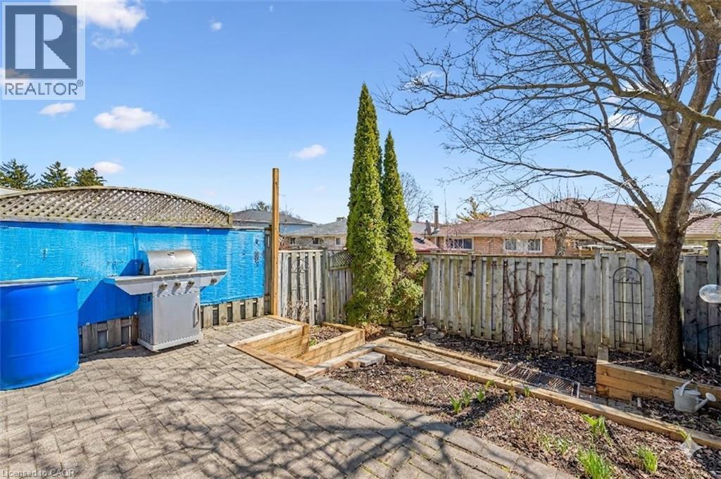 












55 RALGREEN Crescent

,
Kitchener,




Ontario
N2M1V1

