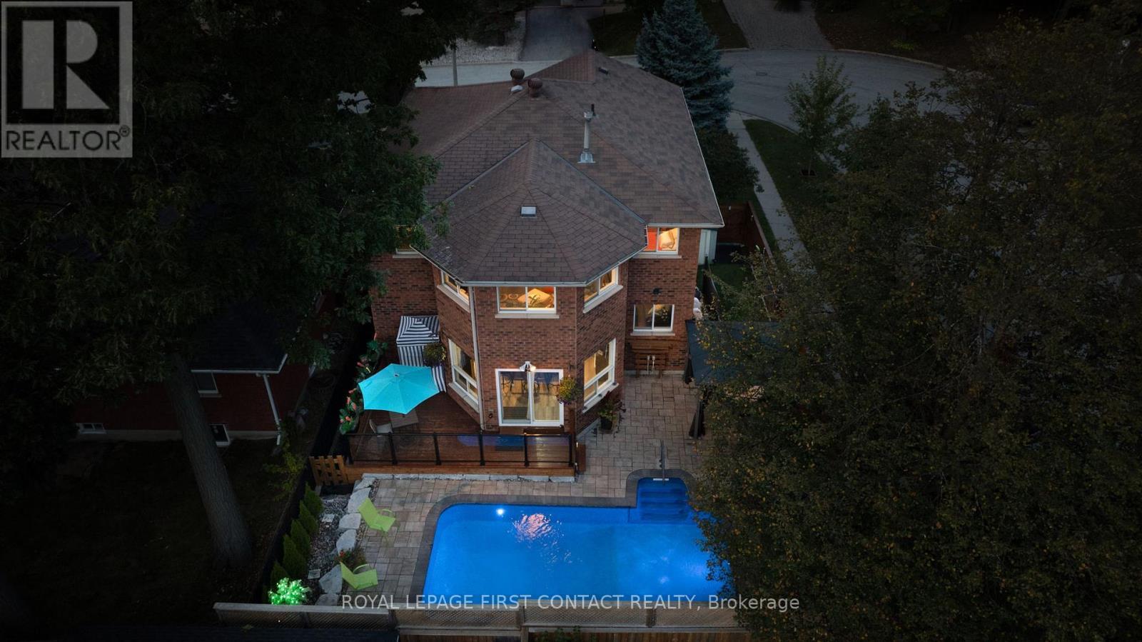 












13 IRWIN DRIVE

,
Barrie,




Ontario
L4N7A6

