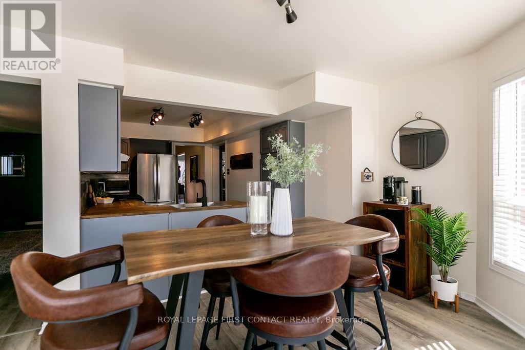 












13 IRWIN DRIVE

,
Barrie,




Ontario
L4N7A6

