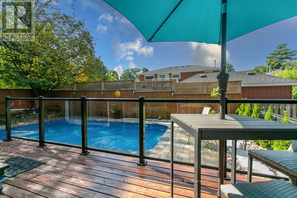 












13 IRWIN DRIVE

,
Barrie,




Ontario
L4N7A6

