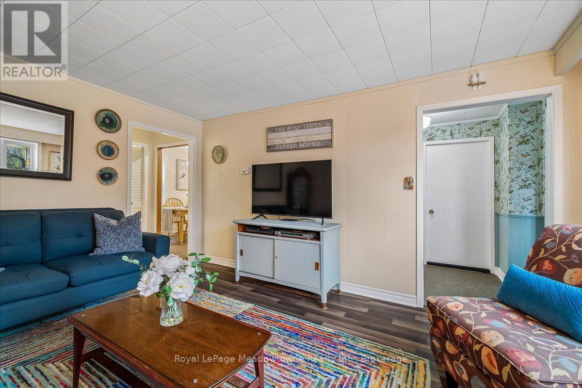 












11024 FIRST LINE

,
Milton (Moffat),




Ontario
L0P1J0

